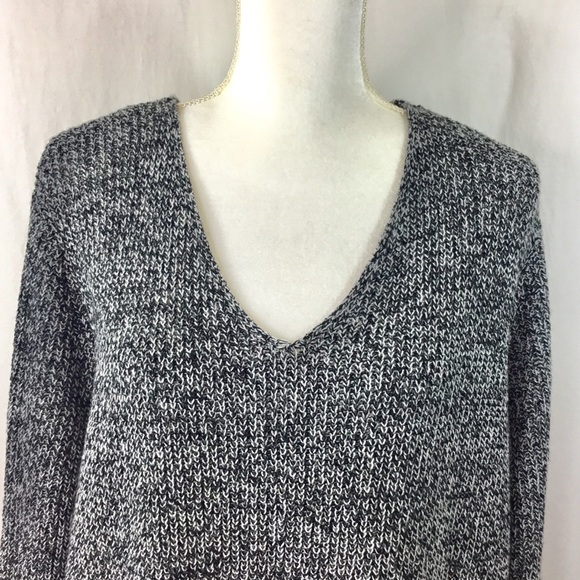 🛍 Blue & White V-Neck Slouchy Soft & Comfy Sweater, Over Sized - Picture 2 of 3